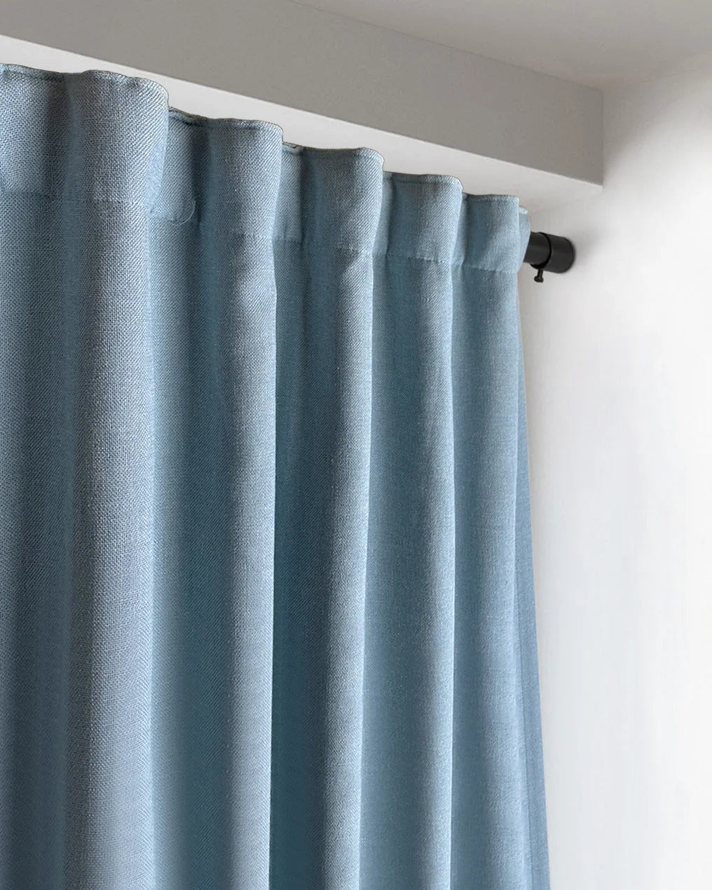 72"-144" 1" dia. Matte Black Curtain Rod Set L141