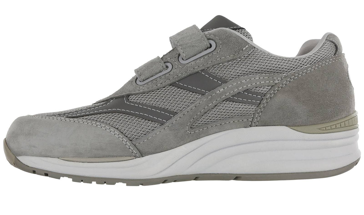 Gray 13.5 Wide Mesh Shoes M921118
