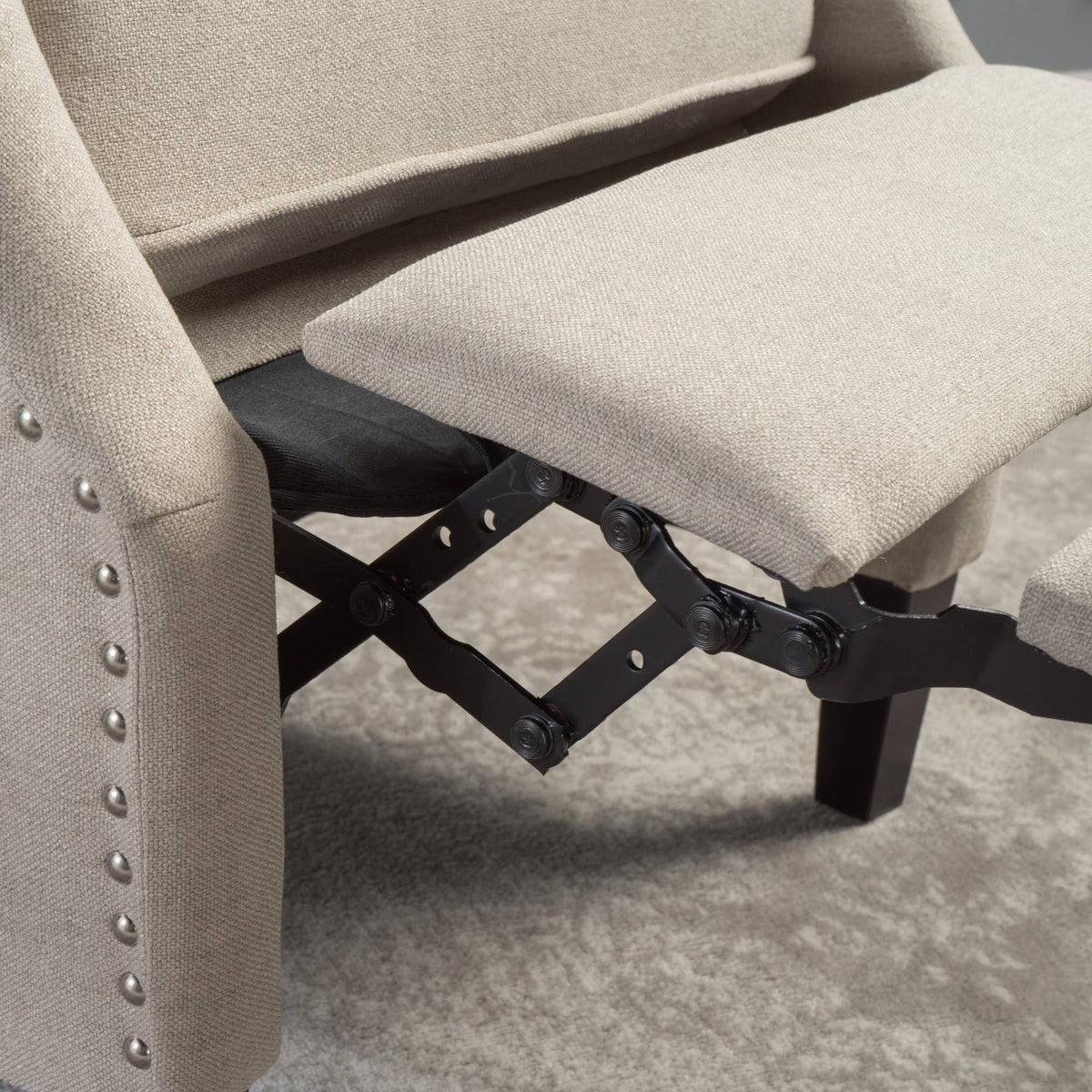 Wheat Recliner O691