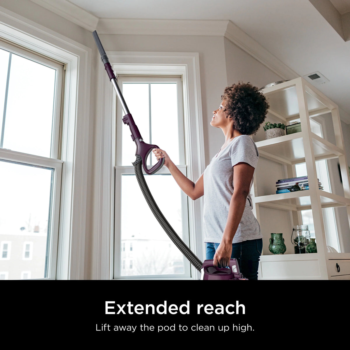 Upright Vacuum with Self-Cleaning Brushroll L72764