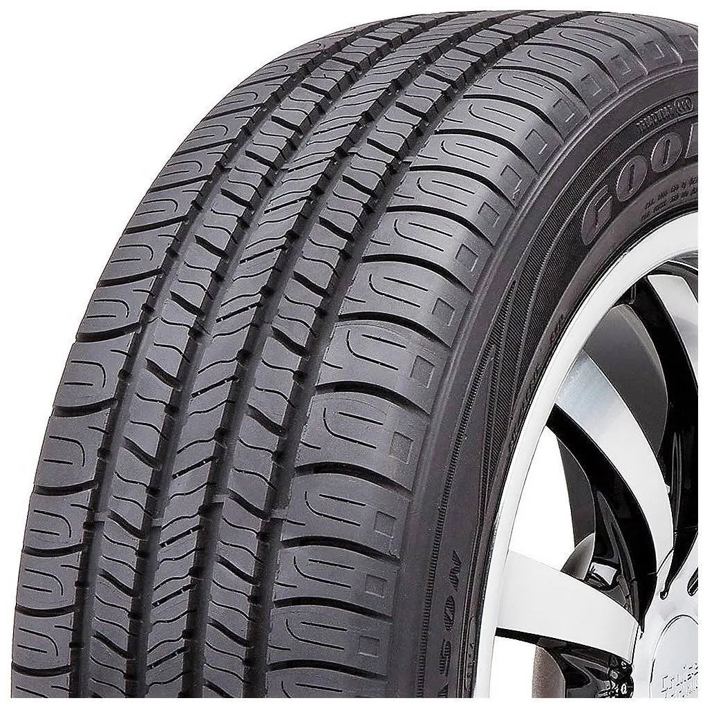 215/55R17 94H All-Season Tire L929
