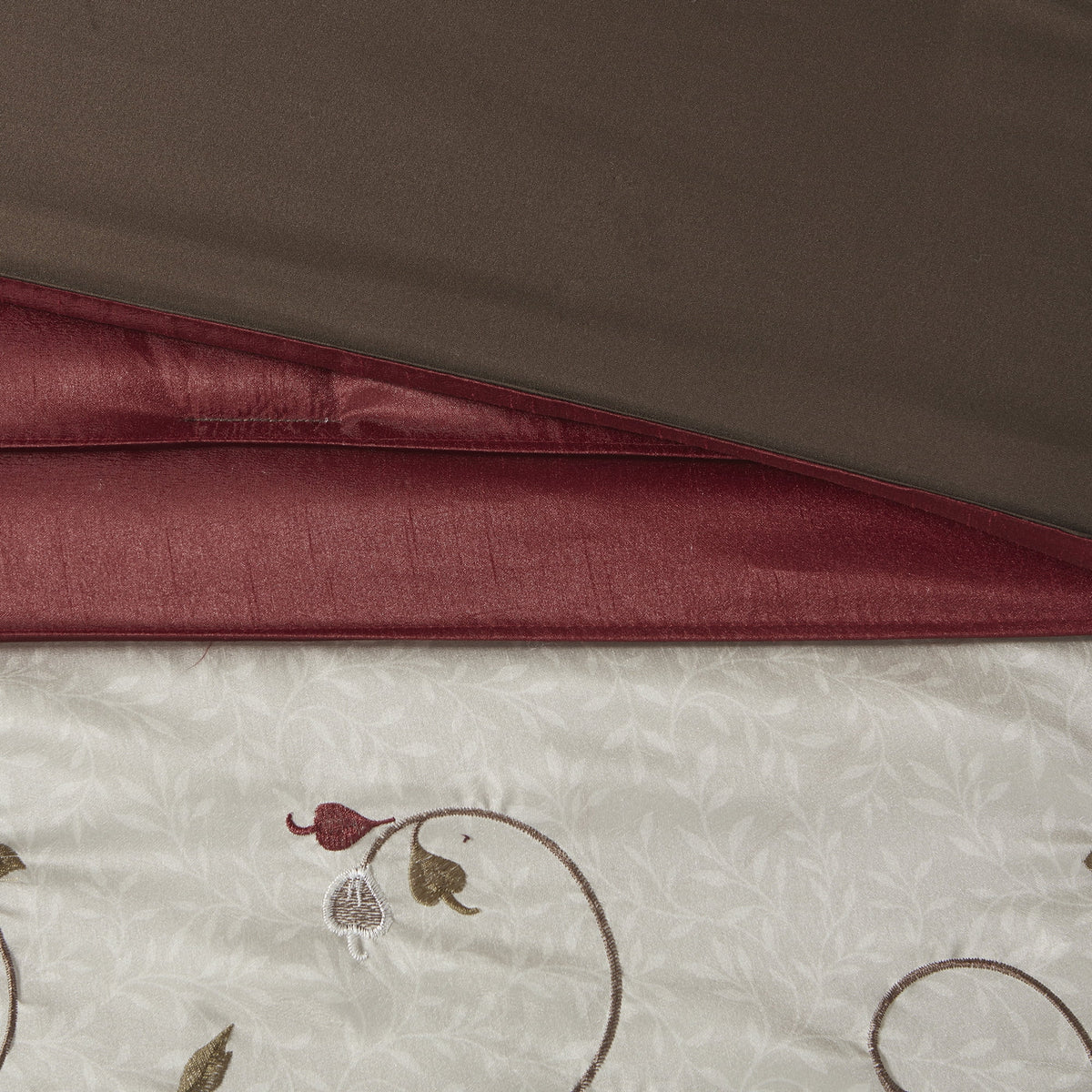 Red Embroidered 7-Piece Comforter Set O187954