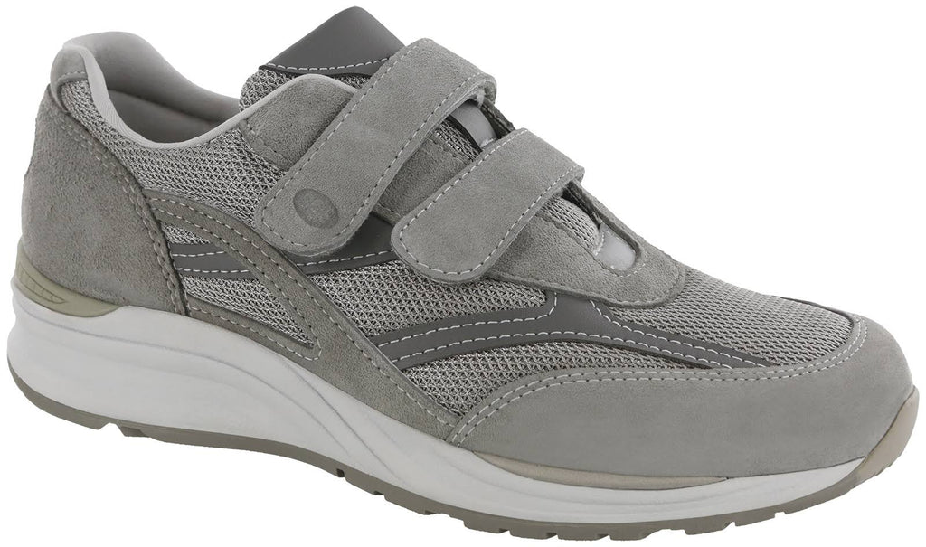 Gray 13.5 Wide Mesh Shoes M921118