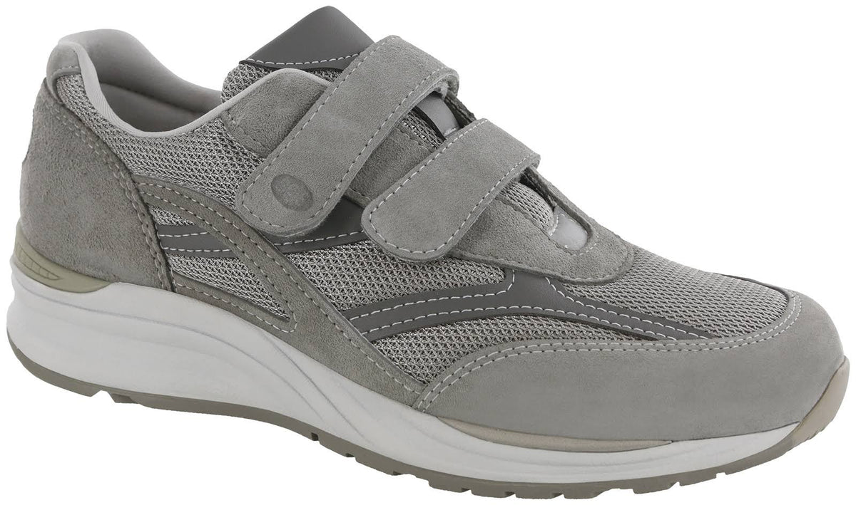 Gray 13.5 Wide Mesh Shoes M921118