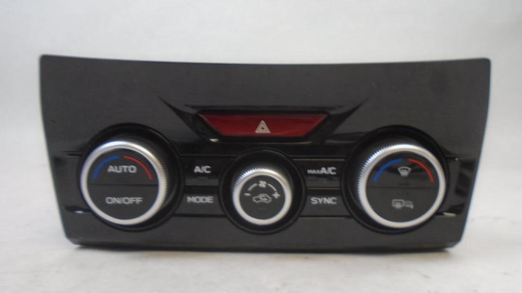 Pre-Owned Subaru Forester Heater AC Temperature Controller T549903
