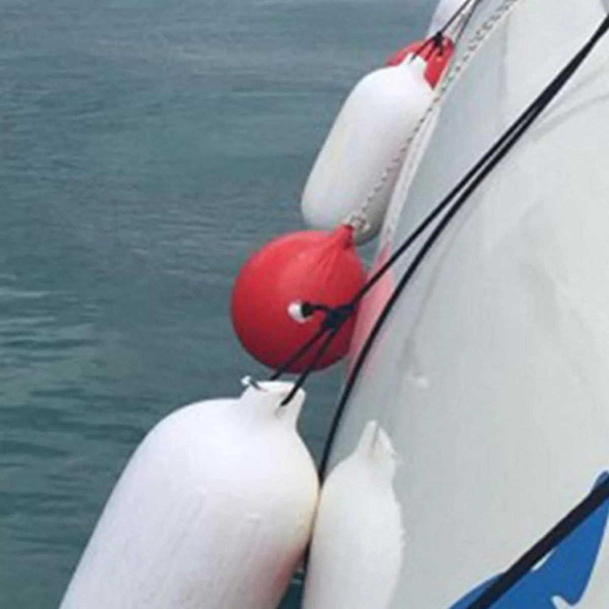 2 Pieces Inflatable PVC Dock Protection Buoy with 2m White Rope C166
