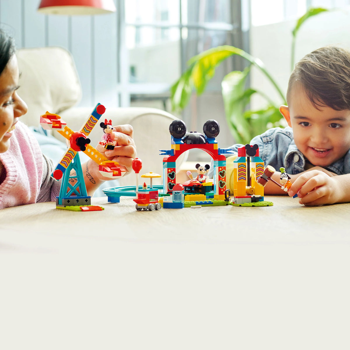 LEGO Disney Mickey and Friends Fairground Fun Toy Set 10778 F4039