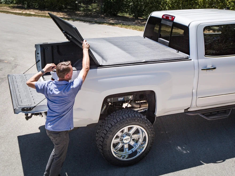 Tri-Fold Truck Bed Tonneau Cover K933
