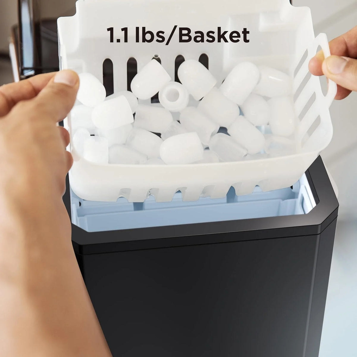 Portable Countertop Ice Maker 26lbs/24hrs Black M135