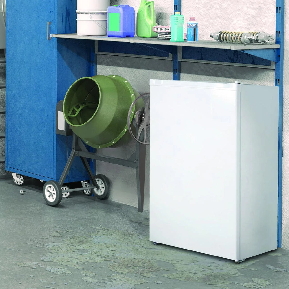 4.4 Cu. ft. Compact Refrigerator with Freezer U796710