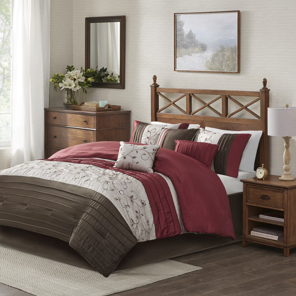 Red Embroidered 7-Piece Comforter Set O187954