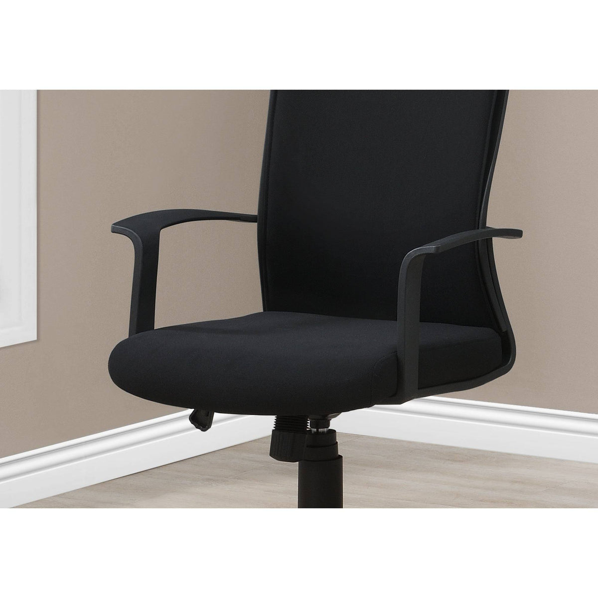 Black High Back Executive Office Chair C926