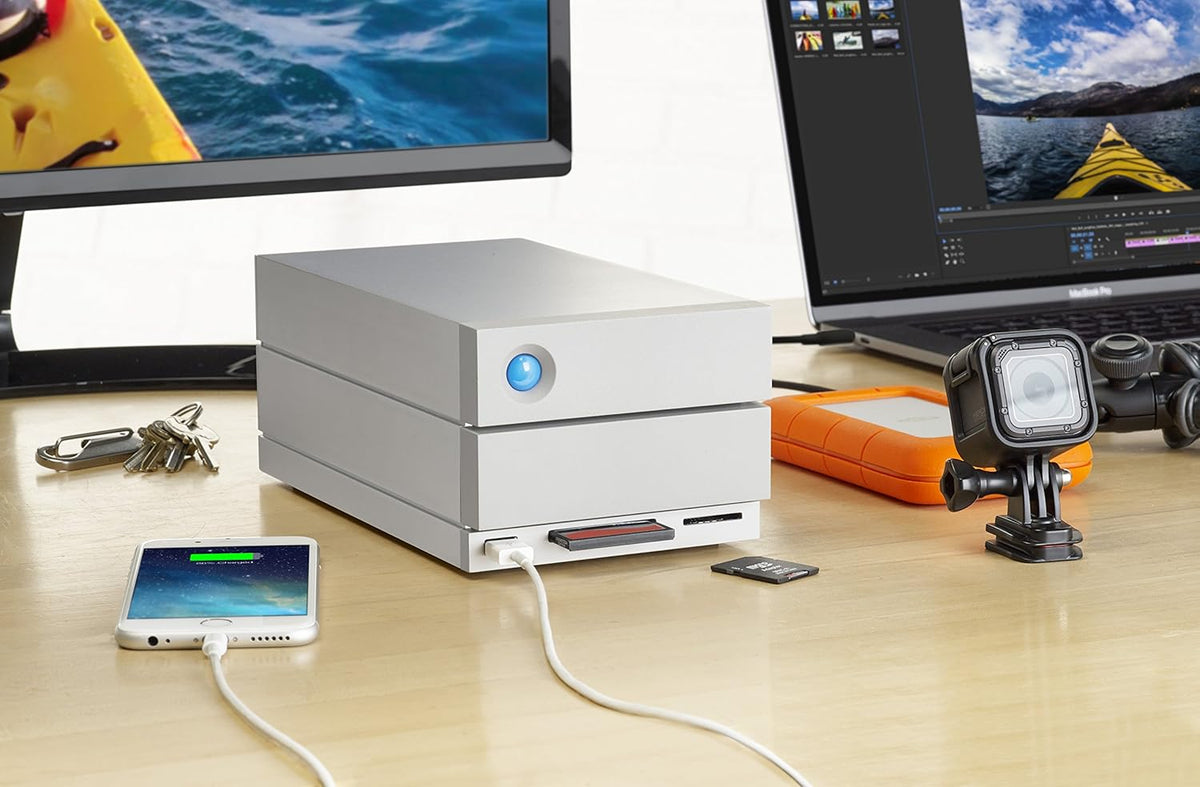 8TB External RAID Hard Drive HDD with Thunderbolt 3 USB-C USB 3.0 D7694