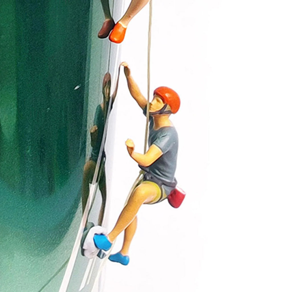 1/64 Scale Climbing People Figurines Mini People Model for Diorama Dollhouse Q1537